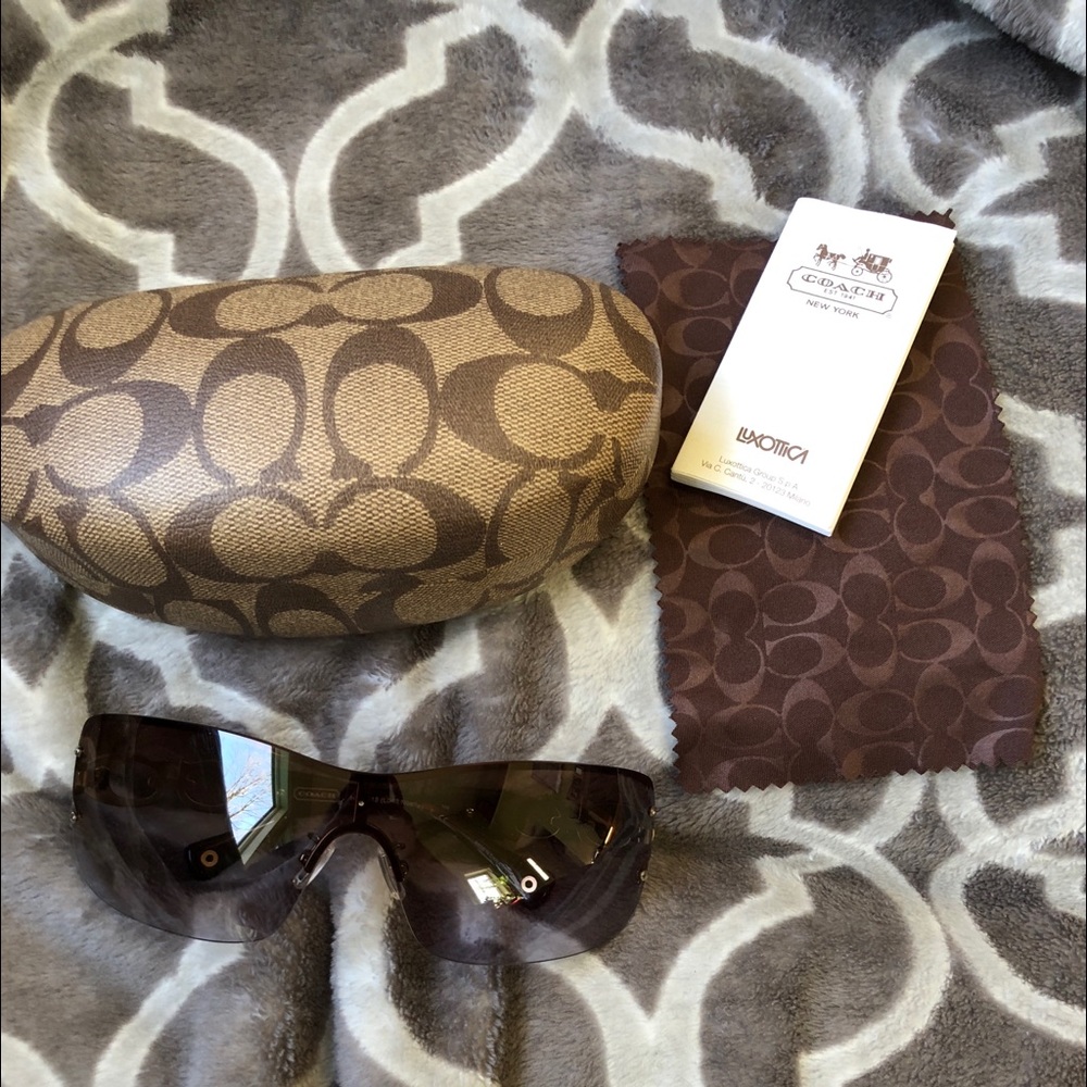 NWOT COACH Shield sunglasses